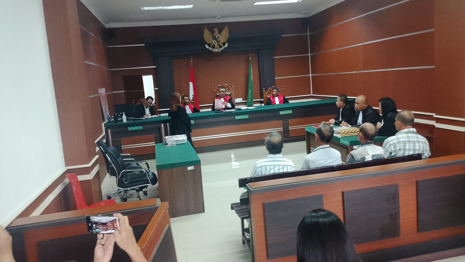 suasana saat sidang berlangsung, (foto)