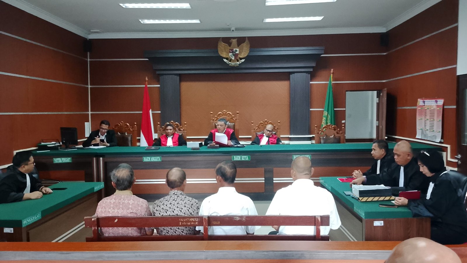 suasana saat sidang perkara berlangsung, (foto transparansi Indonesia.co.id)